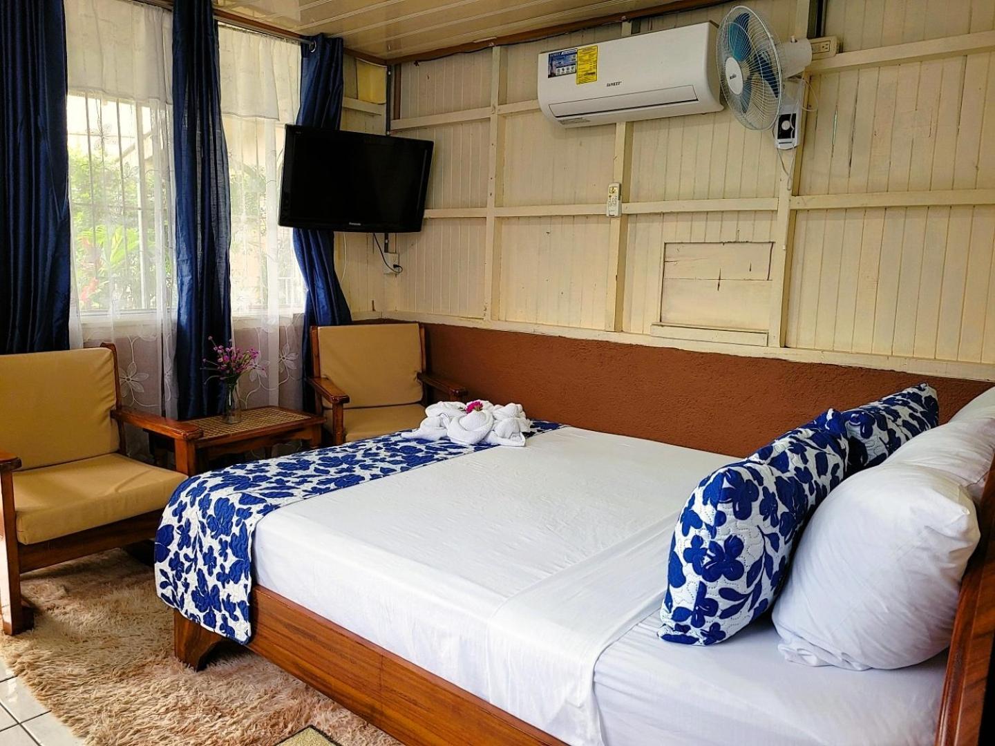 Tico Bed & Breakfast La Fortuna Exterior photo